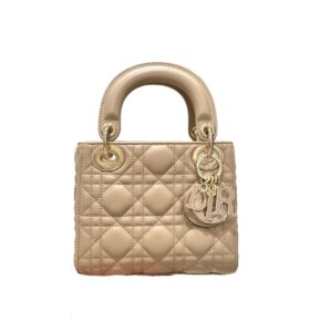 [탑티어/해외배송]디올 레이디 디올 미니 백 컬러 팬던트(샌드/까나쥬/램스킨)