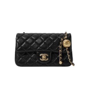 [프리미엄/해외배송]샤넬 클래식 골드볼 미니 플랩 백(블랙/금장/램스킨)