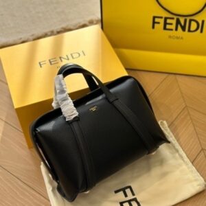 [국내배송]펜디 보스턴백