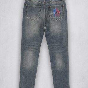 [국내배송]몽클레어 엠브로이드 모티프 포켓 로고 슬림핏 데님 팬츠